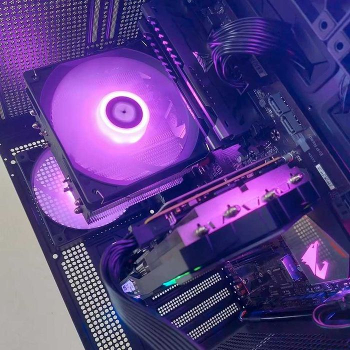 Komputer Gaming Ryzen 7 2700X / RTX 2060 6GB / 16GB RAM / SSD / Win 11 Pro