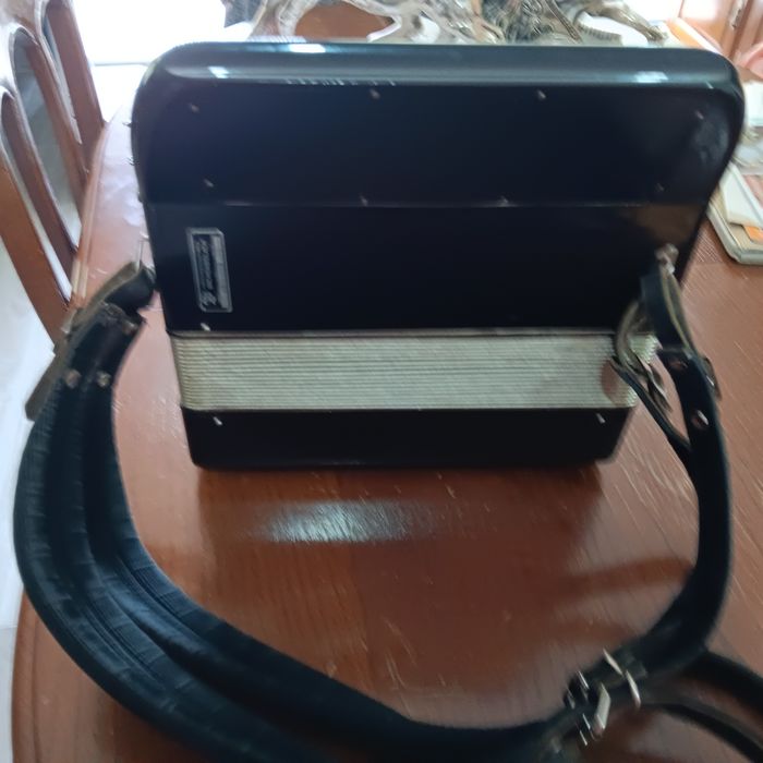 Vendo concertina  toda restaurada como se vem nas fotos