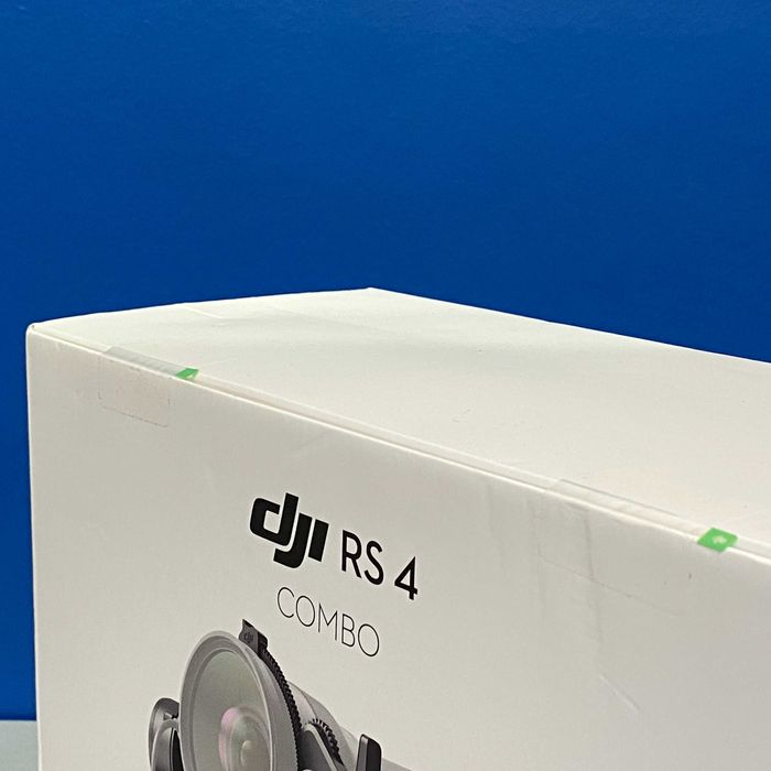 DJI RS 4 Combo (SELADO - 3 ANOS DE GARANTIA)