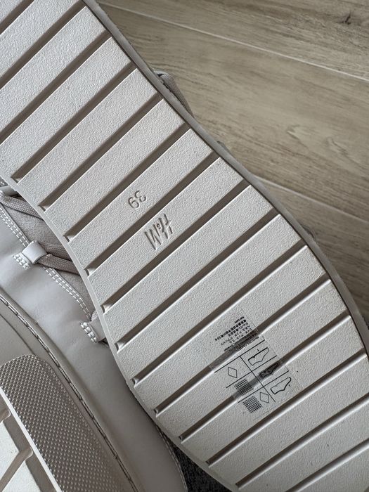 Nowe kremowe śniegowce H&M 39 beżowe buty zimowe