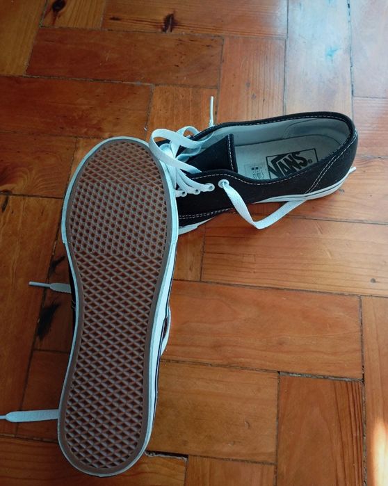Vans Authentic - 37