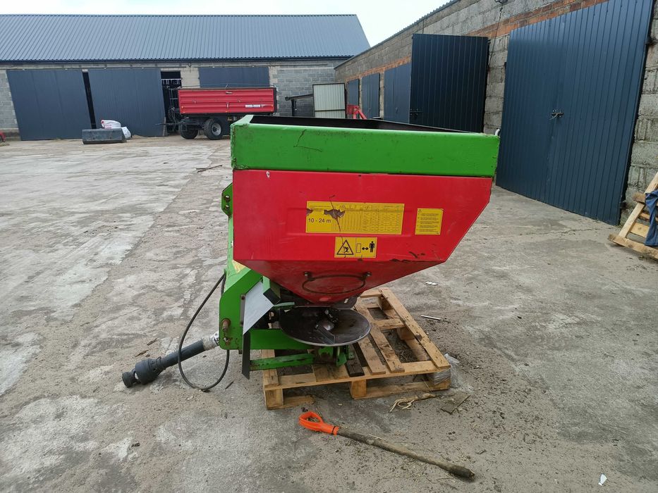 Rozsiewacz nawozów UNIA MX 850