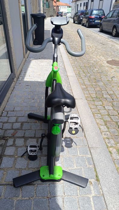 Vendo bicicleta fixa
