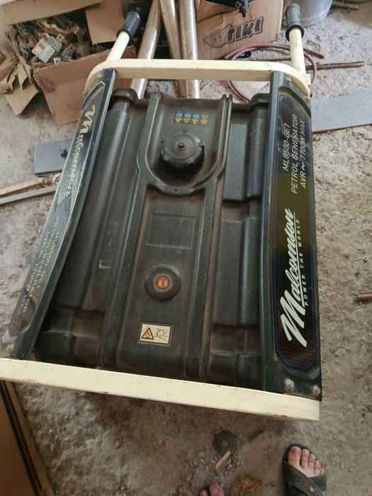 Бензогенератор малкомсон чистий англіець 7.7 кіловат