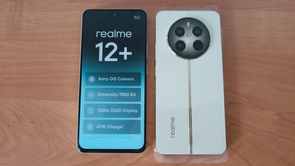 Realme 12+ 5G Nowa Atrapa ekspozycja kolor beżowy