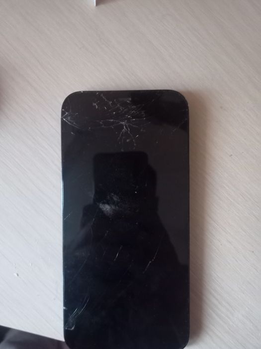 Iphone 12 pro max на запчасти