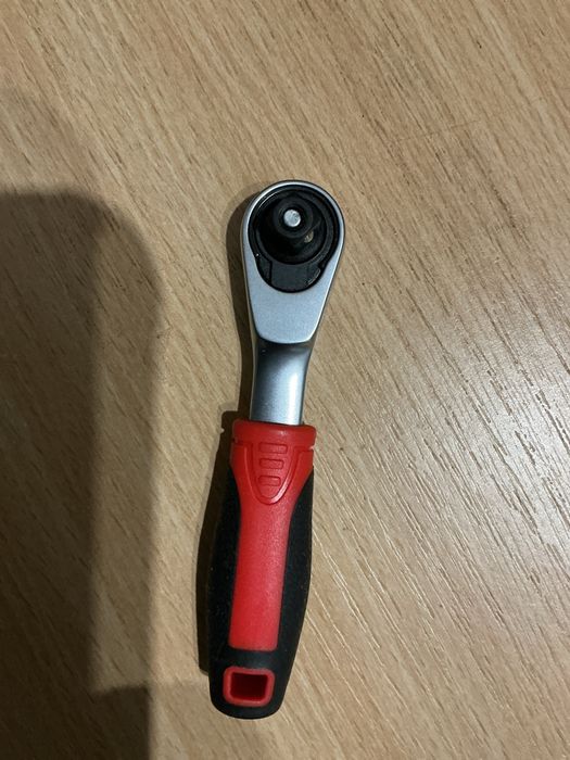 Підсилена мікро трещотка 1/4 антиковзка ручка дуже високоі якості нова