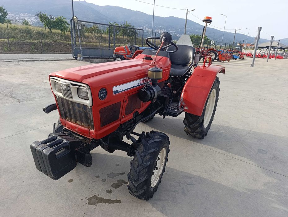 Trator Yanmar 180, 4x4