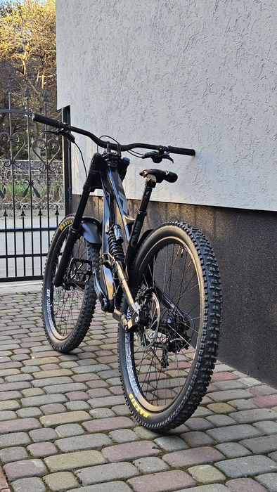 YT Tues 2016 року