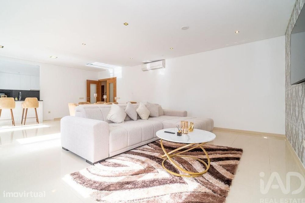 Apartamento T3 em São Pedro de 157,6 m2