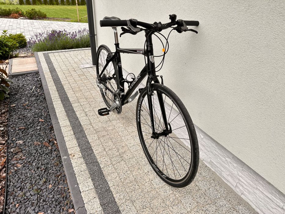 Rower TREK FX7,5 - szosowy, fitness, Alu - carbon, Shimano Deore LX, koła 28