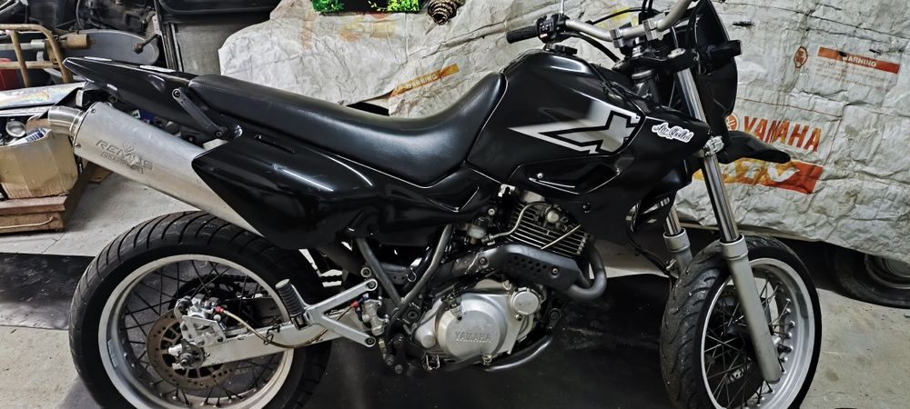 Yamaha xt600e supermotar