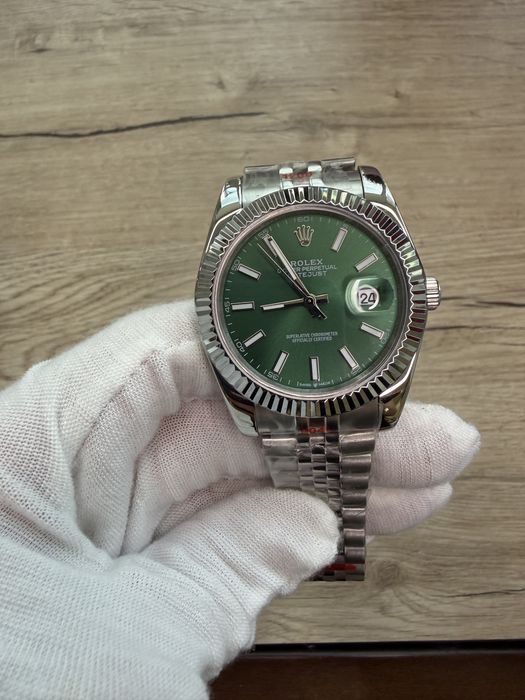 Rolex DateJust найбільший вибір