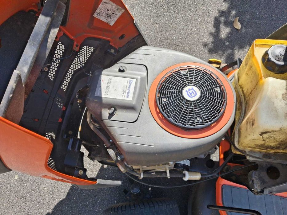 Traktorek kosiarka Husqvarna TC142 T 22 KM