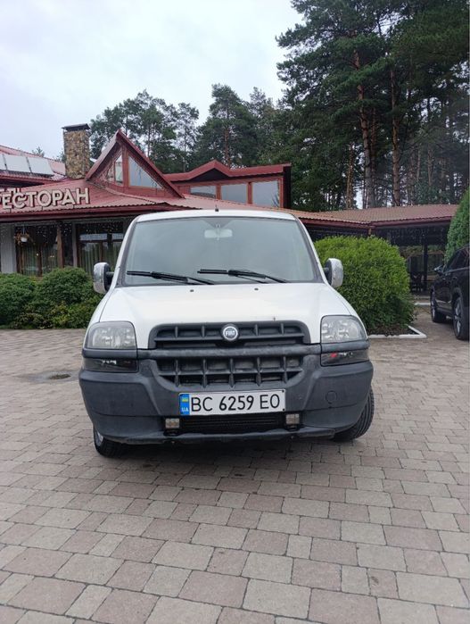 Машина Fiat Doblo