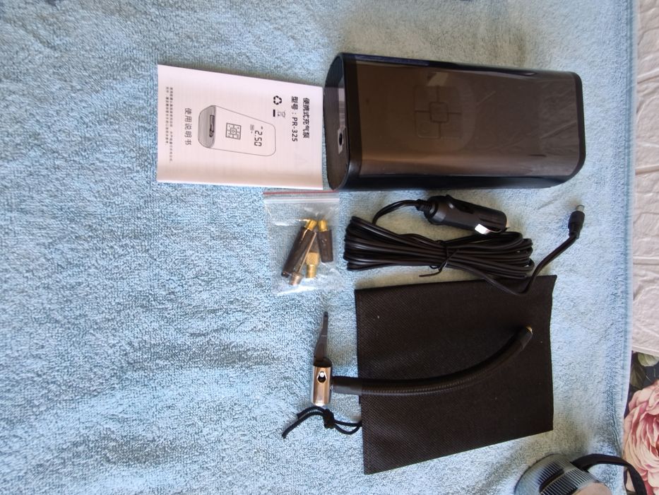 compressor de ar portátil com visor digital, adequado para encher pneus de carros, motas, bicicletas e bolas.