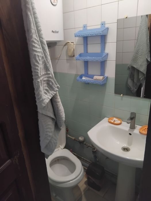 Продам Будинок можно під любу діяльність або житло .Нова Водолага .Центральна Вулиця.