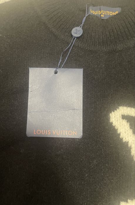 Czarny sweter LV