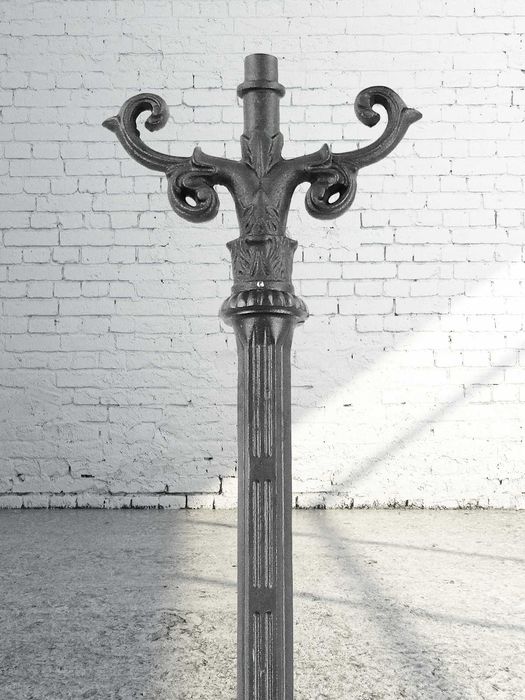 Klasyczna lampa latarnia żeliwna do ogrodu, Hc=275cm