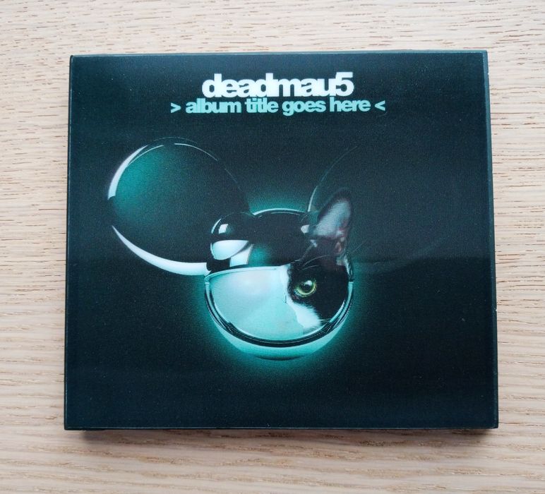 Deadmau5 - > Album Title Goes Here < (Album na CD)