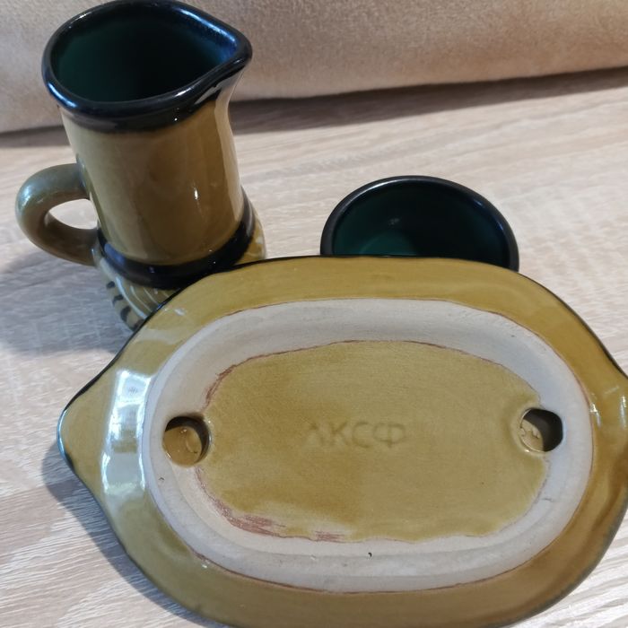 Набір керамічний. Стан нового. Без пошкоджень.