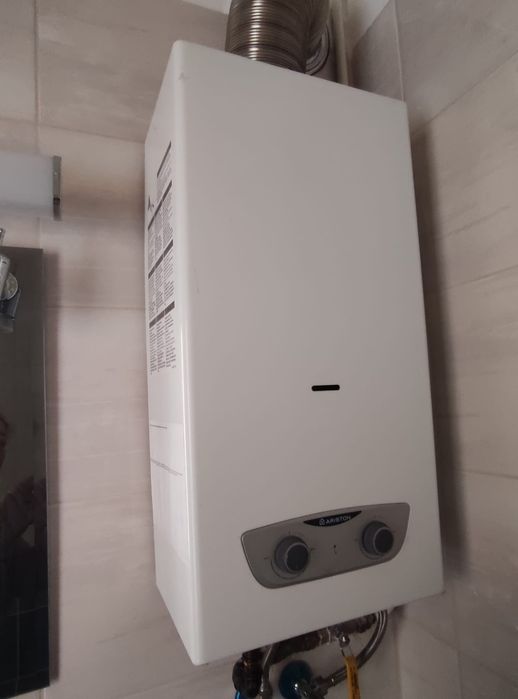Gazowy podgrzewacz wody Ariston Fast R X ONM 11