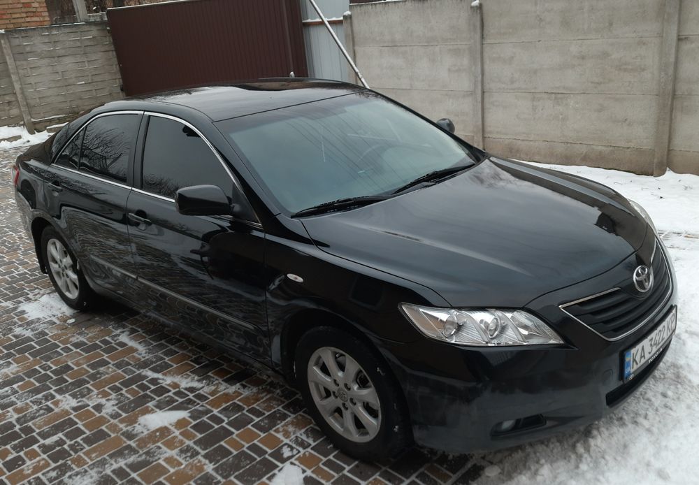 Toyota Camry40          2.4 GAZ-BENZ