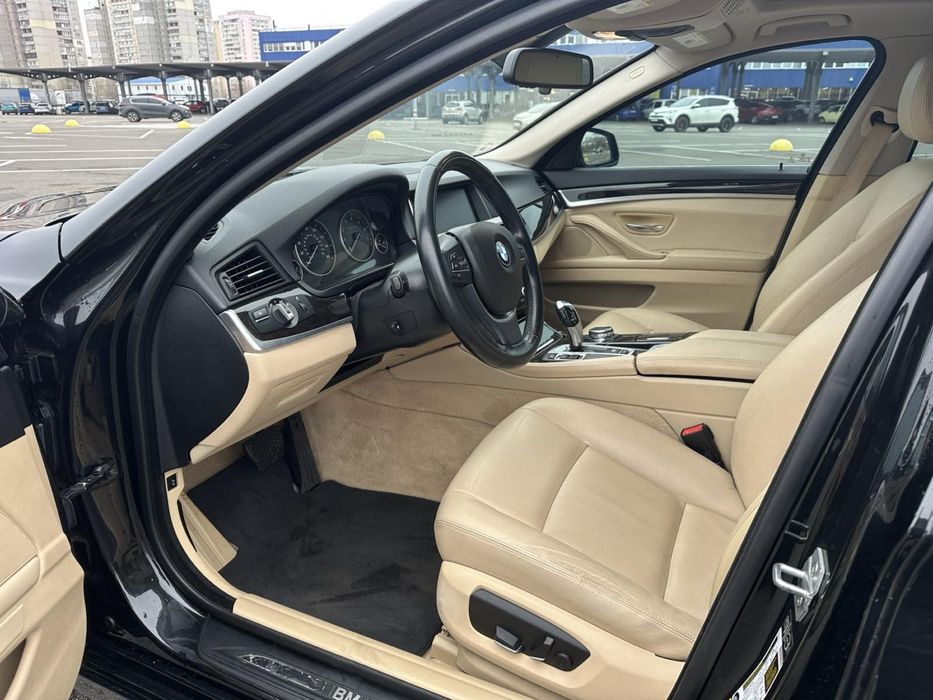 BMW F10 535i 2014 рік