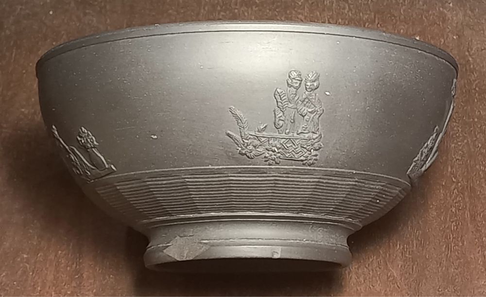 Raríssima taça Wedgwood de 1785 em basalto preto