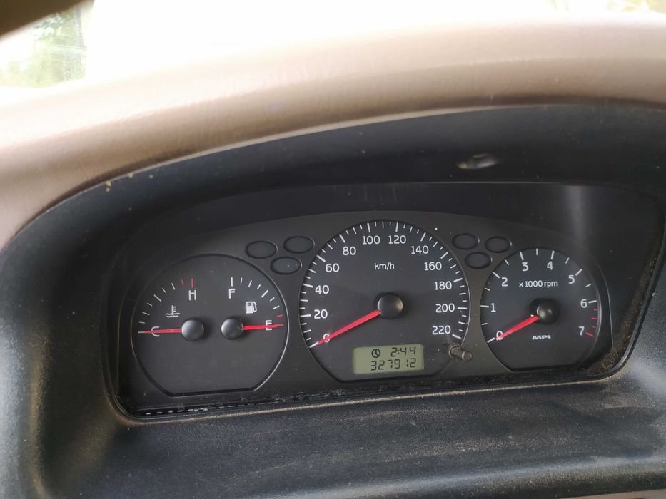 Чері Амулет. газ-бензин.