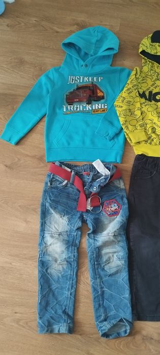 Paka ubrań 104 + gratis