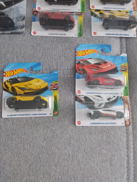 Hot Wheels 8x Lamborghini