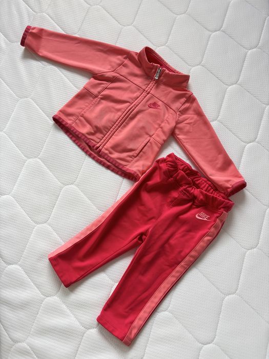 Nike dres niemowlęcy dla dziewczynki 74