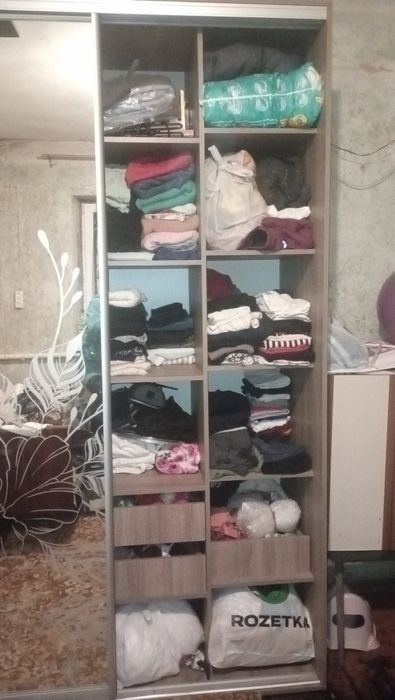 Шкаф купе с зеркалом