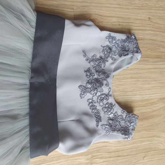 38-> CUDOWNA sukienka dla KSIĘŻNICZKI r.98/104 2-4Y tutu bolerko H&M