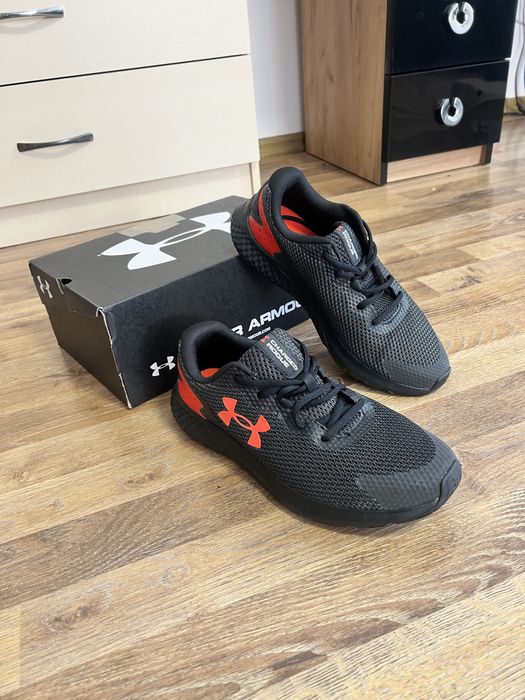 Under Armour Charged Rogue 3 Reflect кросівки
