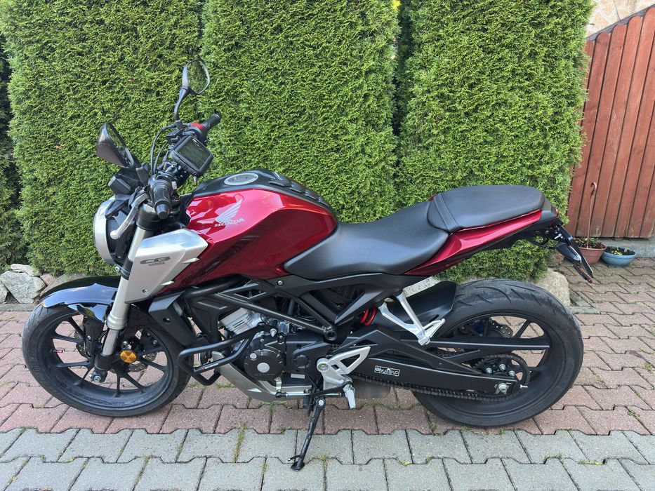 Motocykl Honda CB125R