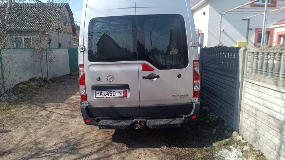 Автомобіль  Opel Movano задній привід.