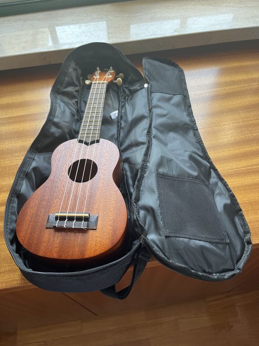 Ukulele soprano com bolsa
