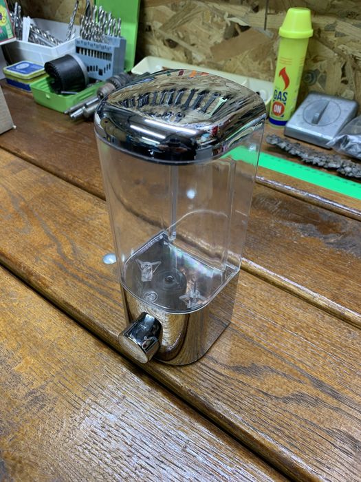 Дозатор жидкого мыла, ершики