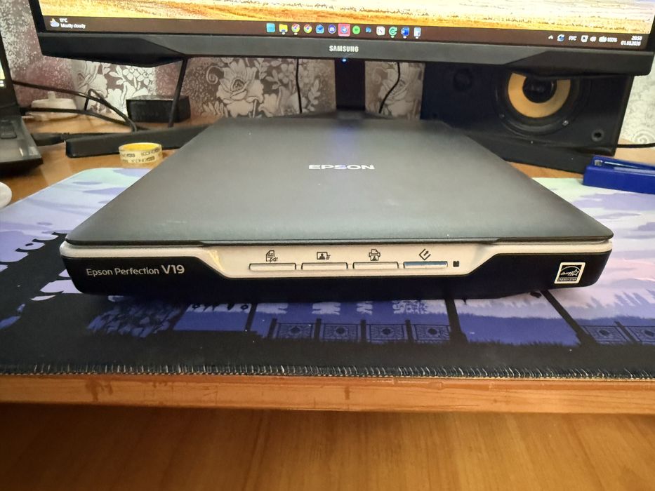 Сканер Epson V19, вживаний, повністю робочий