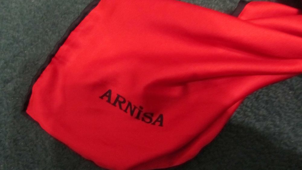 ,Ботильоны новые,кожа р.41 +  аксессуары.