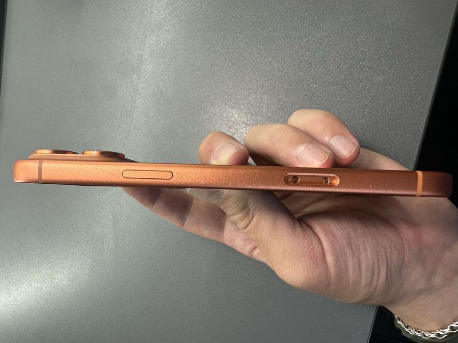 рамка корпуса iPhone 17 pro max