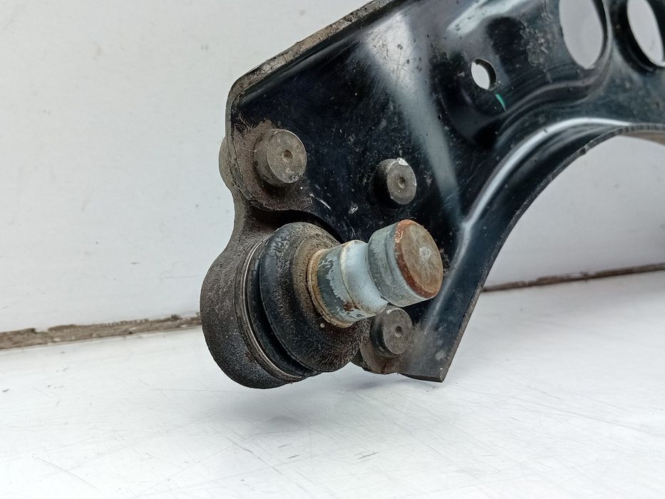 Braço de suspensão frente esquerdo PEUGEOT 208 II