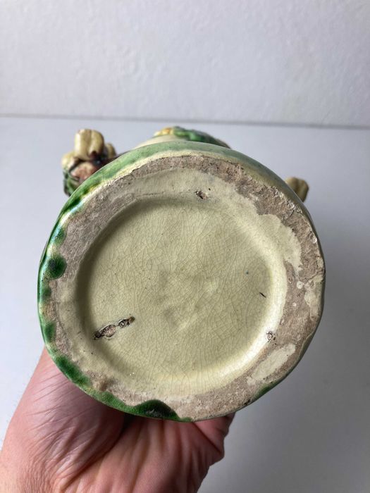 Jarra com 2 meninos em Faiança Caldas da Rainha - Manuel Mafra