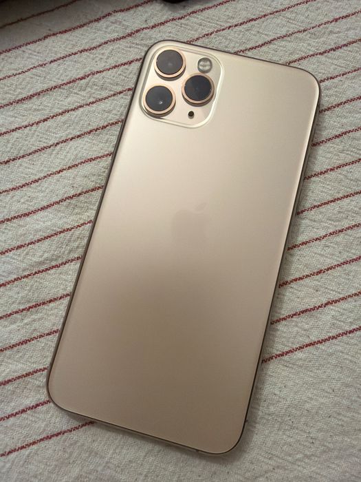 IPhone 11 Pro - Rosa clarinho