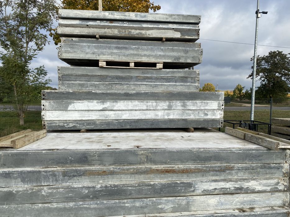 Szalunki ścienne Hunnebeck 199m2