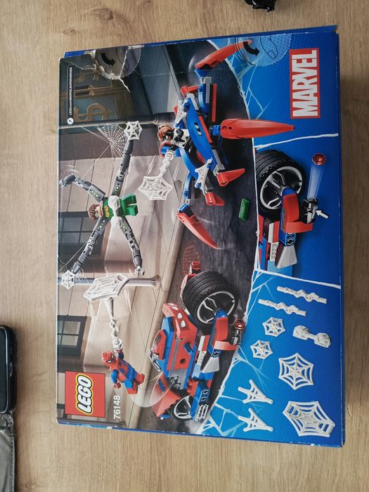 Lego 76148 pół otwarte