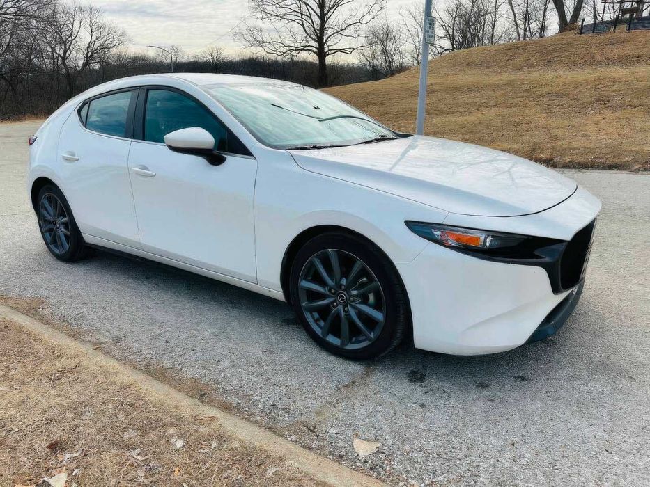 Mazda 3 Preferred      2019