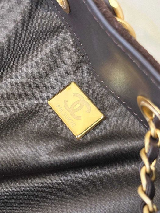 Damska torba typu hobo Chanel